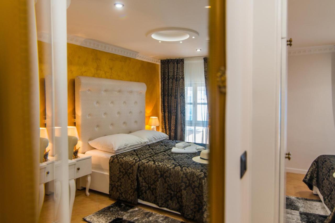 Bella Natka Bed And Breakfast Ровинь Экстерьер фото