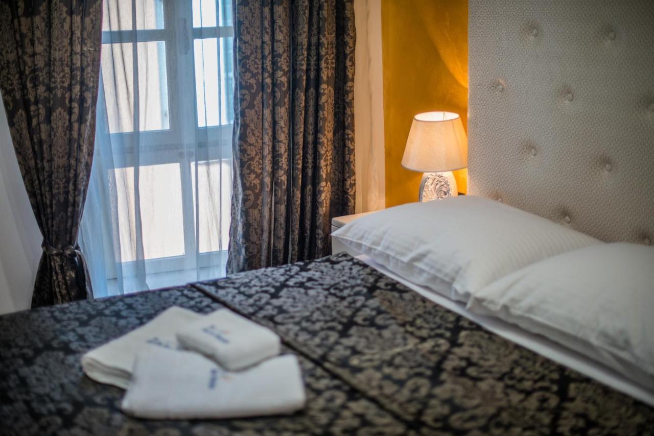 Bella Natka Bed And Breakfast Ровинь Экстерьер фото