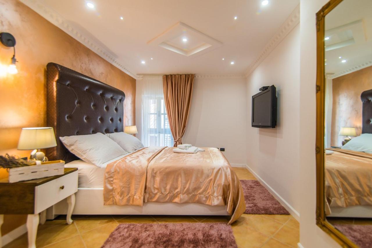 Bella Natka Bed And Breakfast Ровинь Экстерьер фото