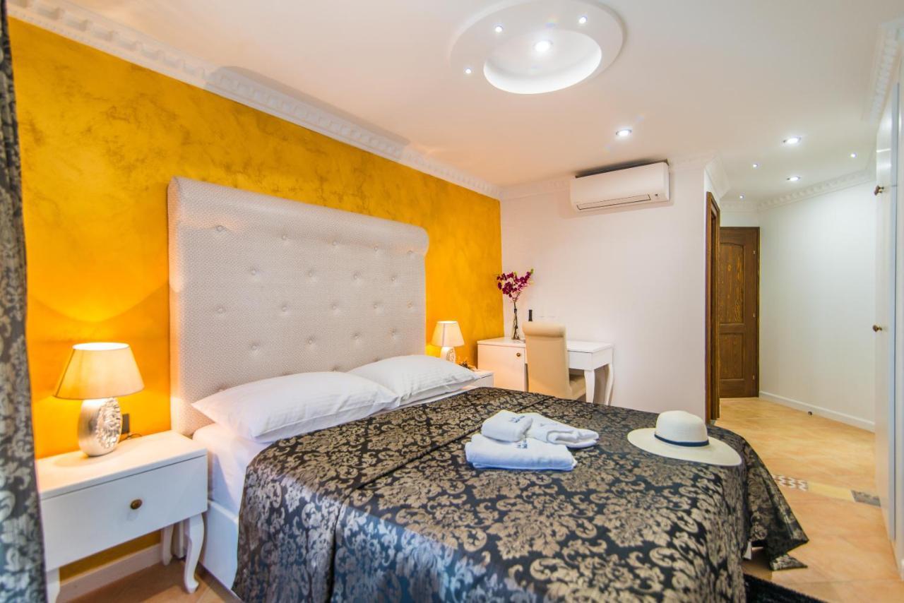 Bella Natka Bed And Breakfast Ровинь Экстерьер фото